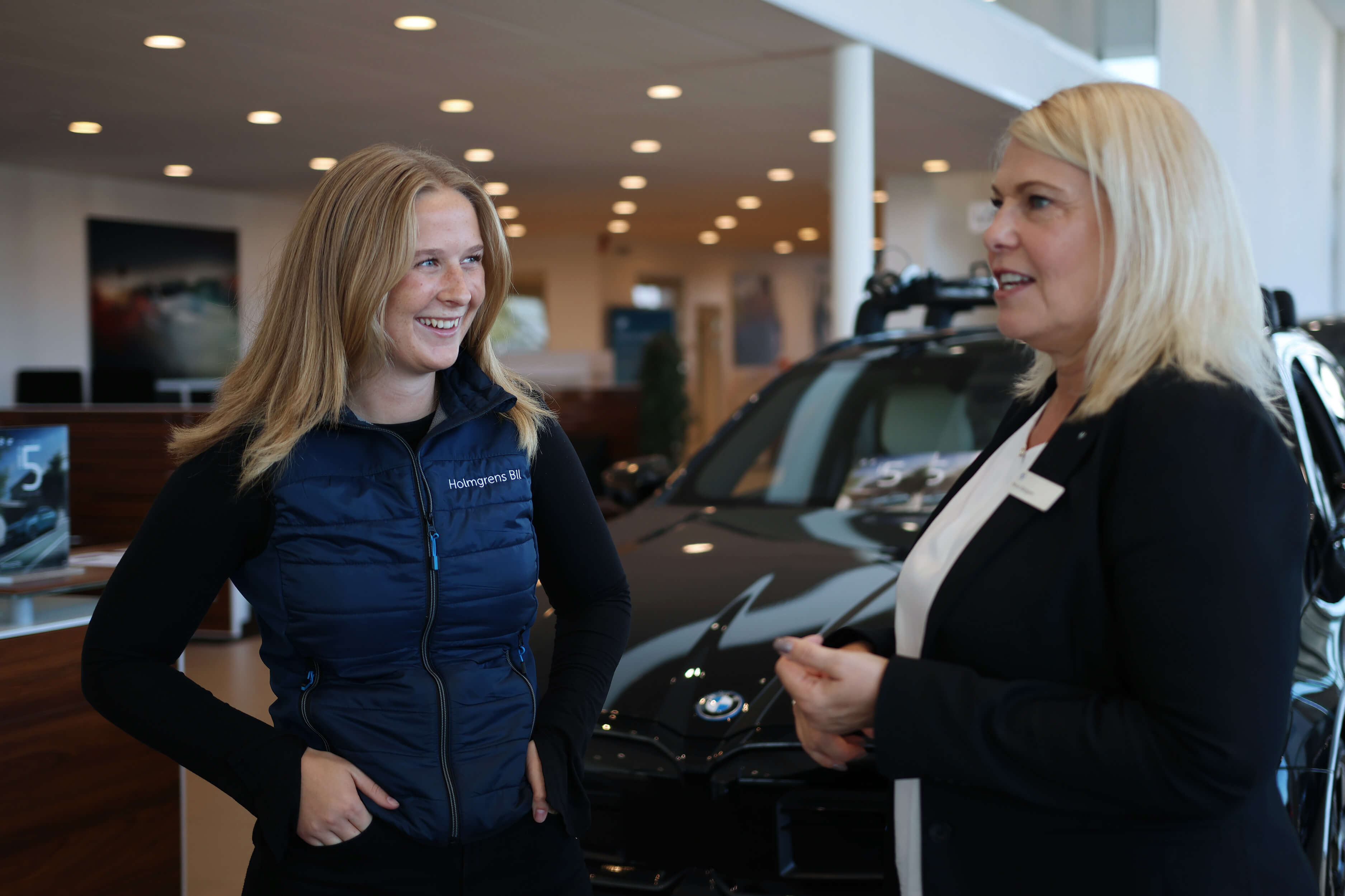 Servicerådgivare  Linköping Lykke Ktistakis och Marie Berggren Product Genius BMW.jpg